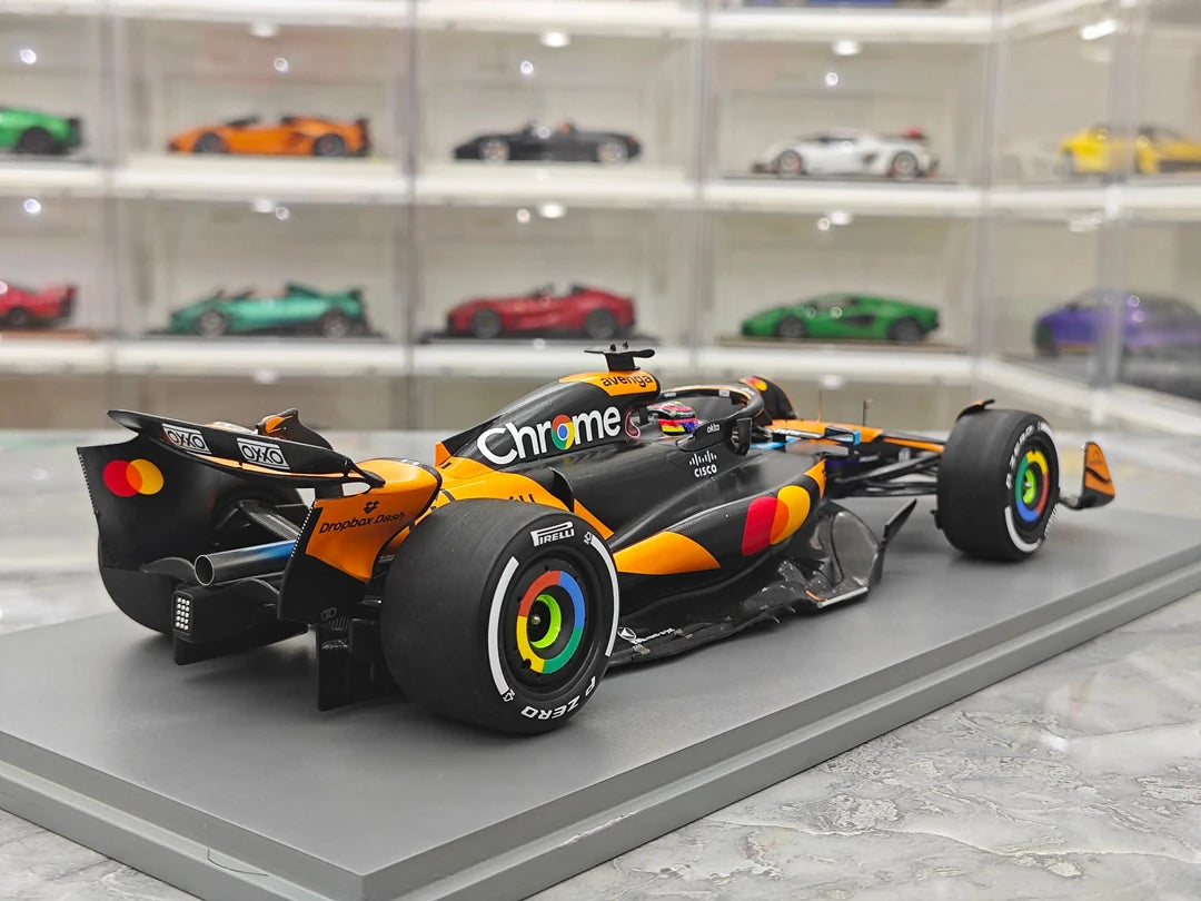 1:18 McLaren 2025 MCL39 #81 Chinese GP Oscar Piastri F1 model car by Spark - view 8