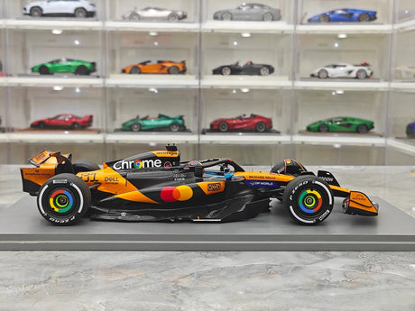 1:18 McLaren 2025 MCL39 #81 Chinese GP Oscar Piastri F1 model car by Spark - view 9