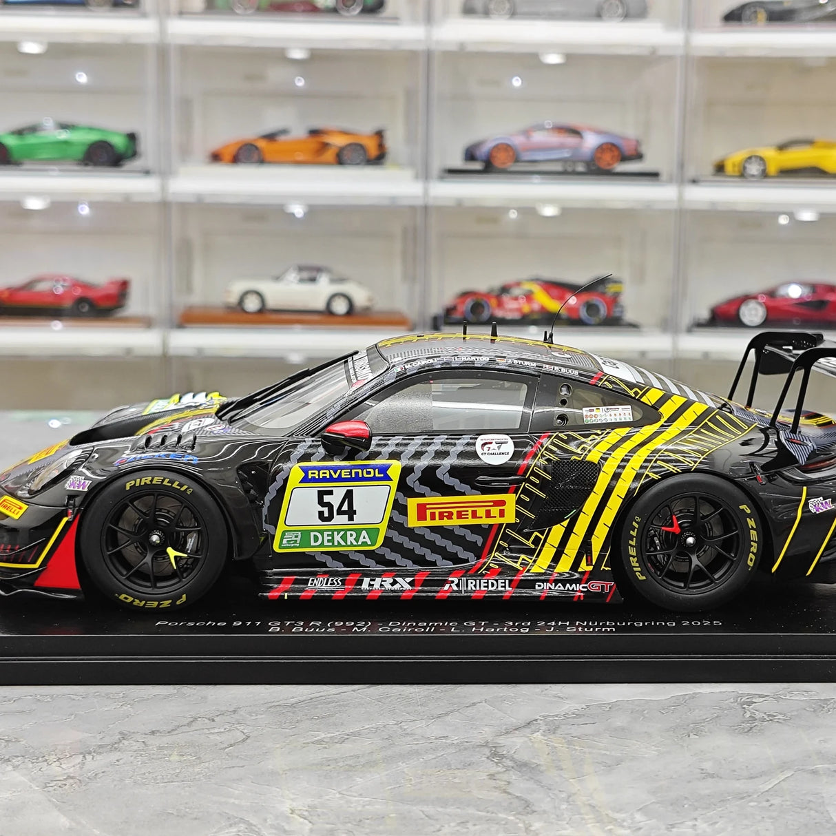 1:18 Porsche 2025 911 992 GT3 R #54 modello 24h del Nürburgring di Spark - vista 5
