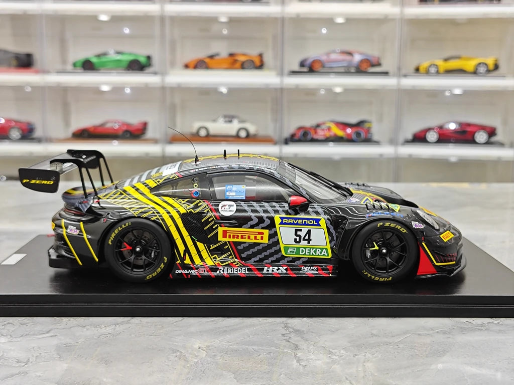 1:18 Porsche 2025 911 992 GT3 R #54 modello Nürburgring 24h di Spark - vista 9