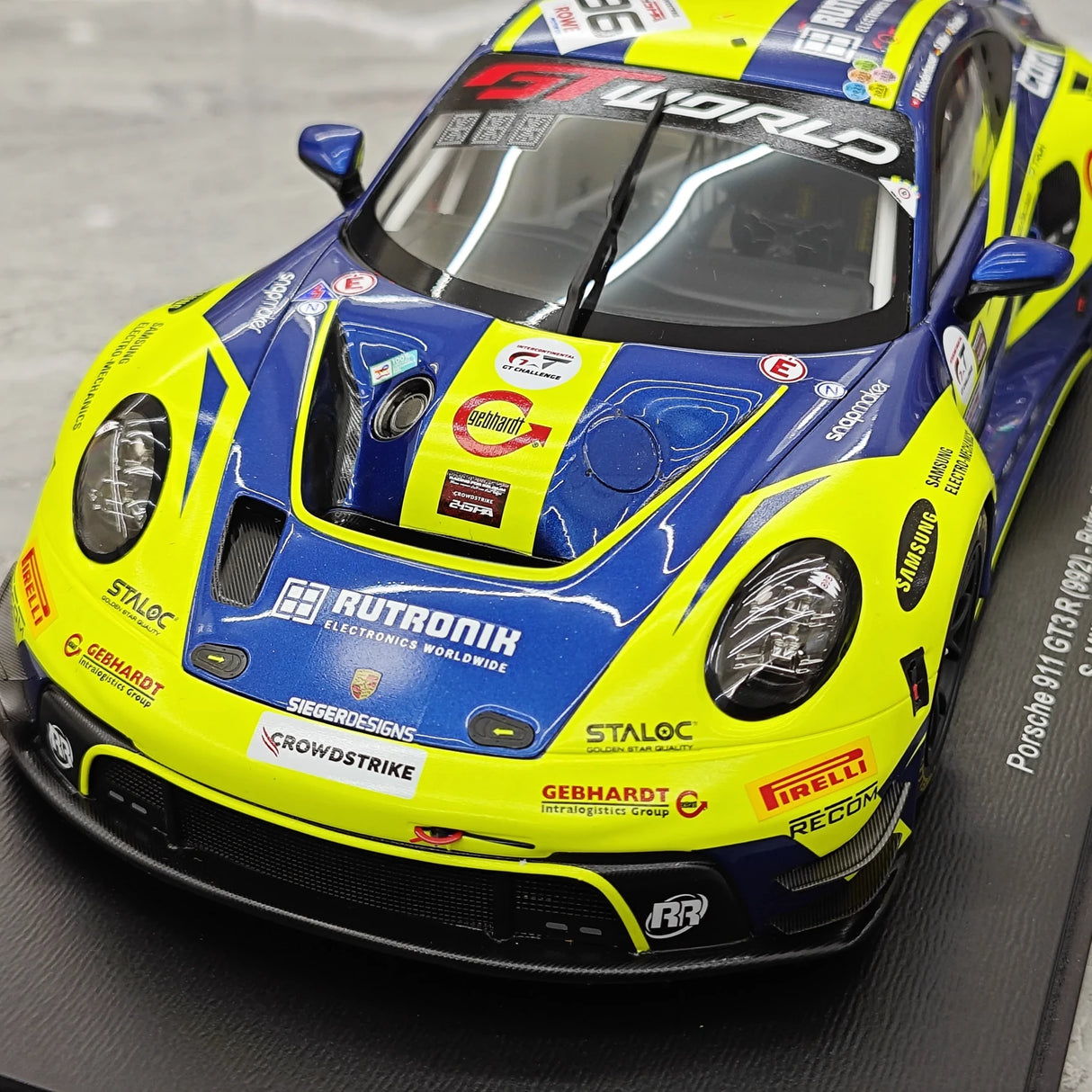 1:18 Porsche 2025 911 992 GT3 R #96 موديل سيارة سبا 24 ساعة من Spark - عرض 11