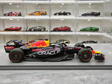 1:18 Red Bull 2022 RB18 #1 japanischer GP Max Verstappen F1 Resin-Modell von Spark – Ansicht 9
