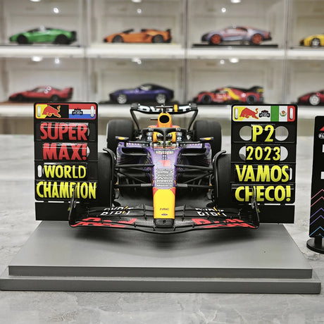 1:18 Red Bull 2023 RB19 #1 Las Vegas GP Max Verstappen F1 Resin-Modell von Spark – Ansicht 1
