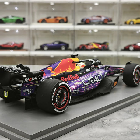 1:18 Red Bull 2023 RB19 #1 Las Vegas GP Max Verstappen F1 Resin-Modell von Spark – Ansicht 8