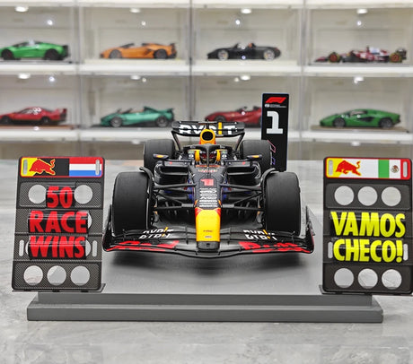 1:18 Rot Bull 2023 RB19 #1 United States GP Austin Modellauto by Spark - view 1