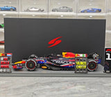 1:18 Rot Bull 2023 RB19 #1 United States GP Austin Modellauto by Spark - view 16