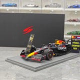 1:18 Rot Bull 2024 RB20 #1 Las Vegas GP Modellauto by Spark - view 15