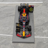 1:18 Rot Bull 2024 RB20 #1 Las Vegas GP Modellauto by Spark - view 2