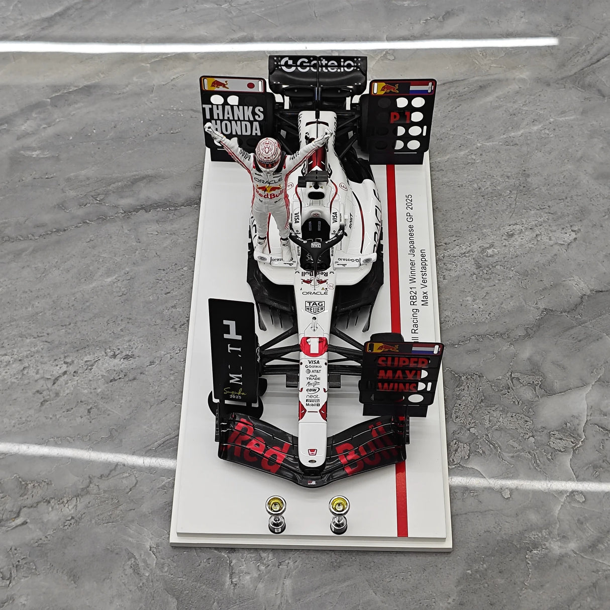 1:18 레드불 2025 RB21 #1 일본 GP 맥스 베르스타펜 F1 Spark 제작 레진 모델 카 - 뷰 2