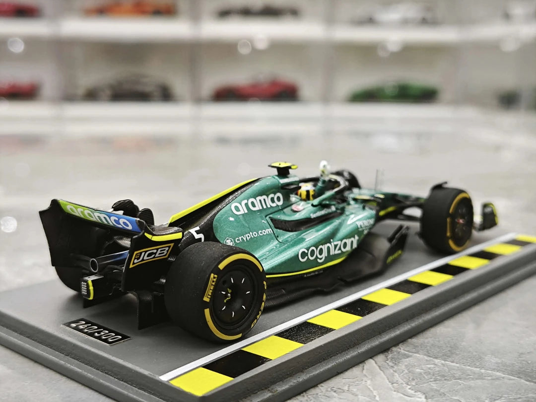 1:43 Aston Martin 2023 AMR22 #5 Japanese GP Sebastian Vettel F1 model car by Spark - view 8