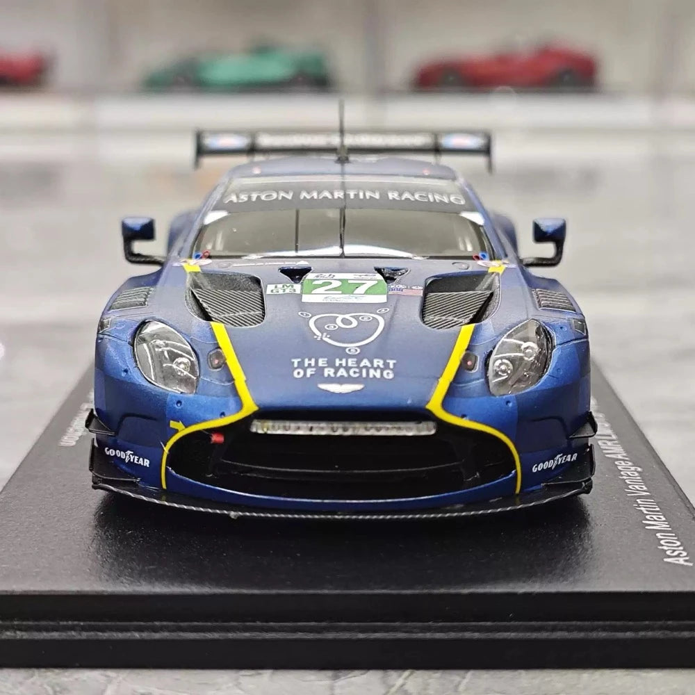 [Spark] 1:43 Aston Martin 2025 Vantage AMR LMGT3 #10 Model Car Resin / Closed Body
