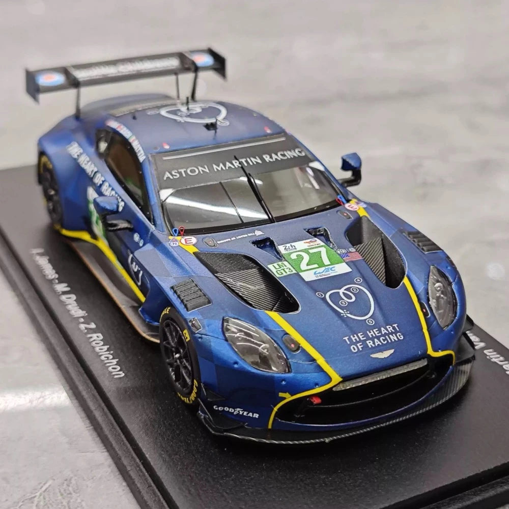 [Spark] 1:43 Aston Martin 2025 Vantage AMR LMGT3 #10 Model Car Resin / Closed Body