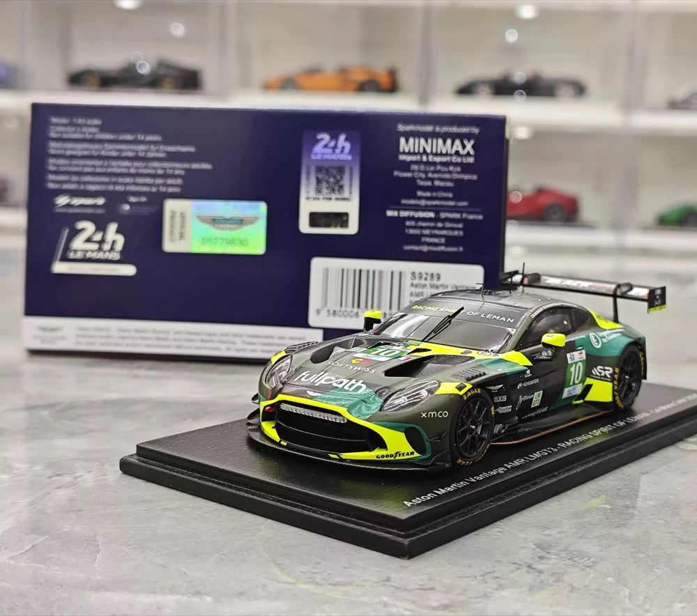 [Spark] 1:43 Aston Martin 2025 Vantage AMR LMGT3 #27 Model Car Resin / Closed Body