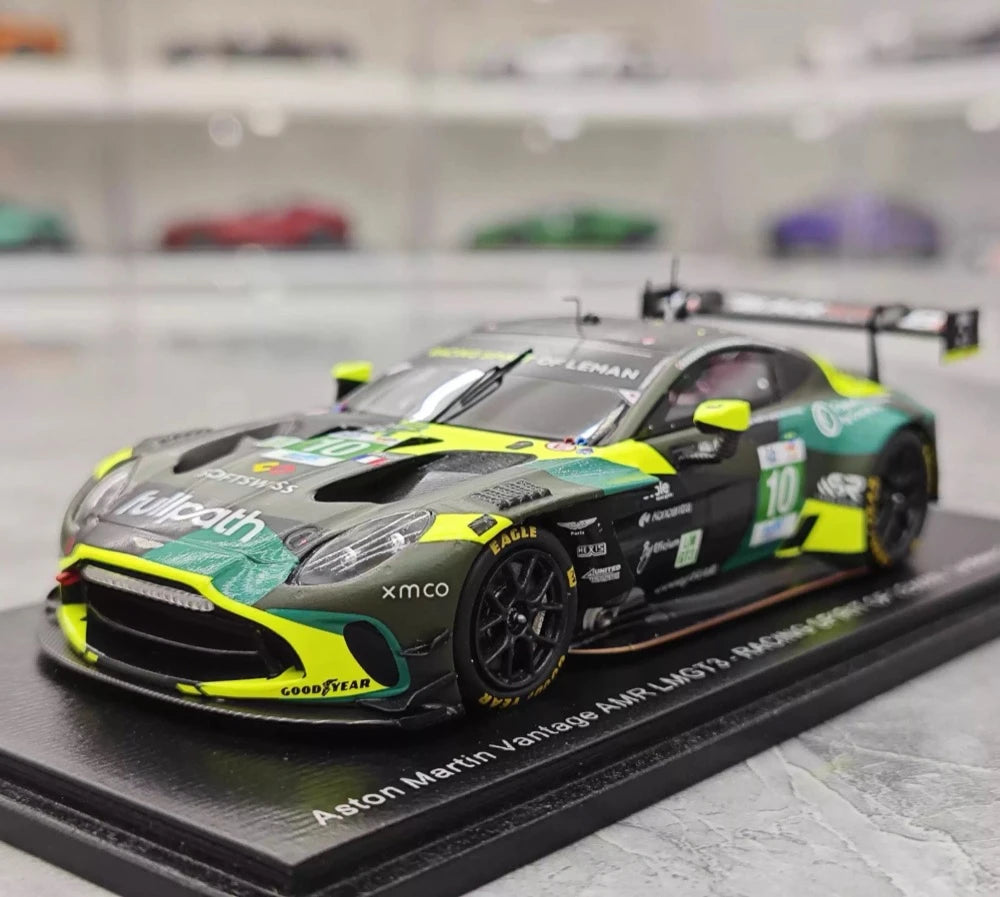 [Spark] 1:43 Aston Martin 2025 Vantage AMR LMGT3 #27 Model Car Resin / Closed Body
