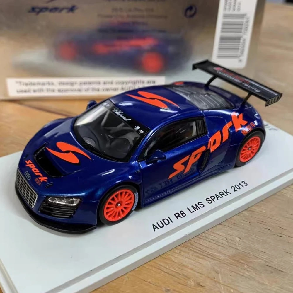 [Spark] 1:43 Audi 2013 R8 LMS 2013 Model Car Resin