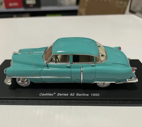 [Spark] 1:43 Cadillac 1950 Series 62 Berline Blue Model Car Resin