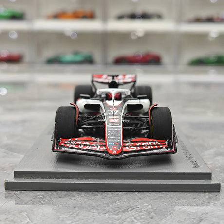 1:43 Haas 2025 VF-25 #31 Canadian GP Esteban Ocon F1 Resin-Modell von Spark – siehe 1