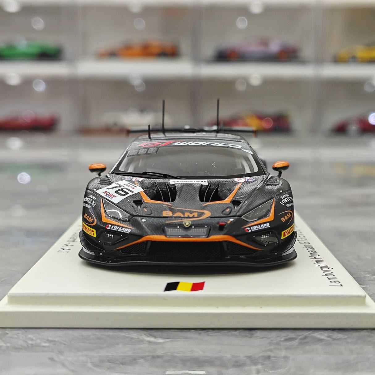Lamborghini 2025 Huracan GT3 EVO 2 Barwell Motorsport #76 1:43 żywicowy model kolekcjonerski od Spark - widok 1