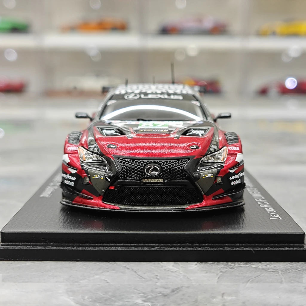 Lexus 2025 RC F LMGT3 #87 1:43 modèle de collection en résine 24h Le Mans par Spark - vue 1