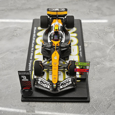 1:43 McLaren 2024 MCL38 #4 Singapore GP Lando Norris F1 model car by Spark - view 2