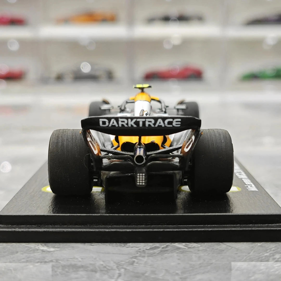 1:43 McLaren 2024 MCL38 #4 Singapore GP Lando Norris F1 model car by Spark - view 7