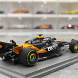 1:43 McLaren 2025 MCL39 #81 أبوظبي GP أوسكار بياستري، نموذج سيارة من الراتنج F1 من إنتاج Spark - عرض 8