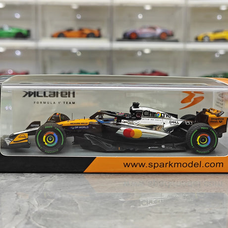 1:43 McLaren 2025 MCL39 #81 GP بريطانيا أوسكار بياستري نموذج سيارة من الراتنج F1 من إنتاج Spark - عرض 15