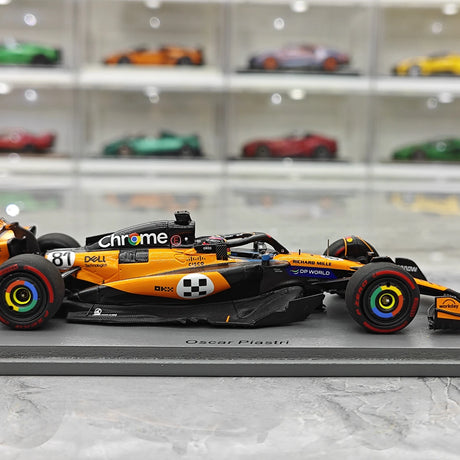 1:43 McLaren 2025 MCL39 #81 GP espanhol Oscar Piastri F1 modelo de resina da Spark - ver 9