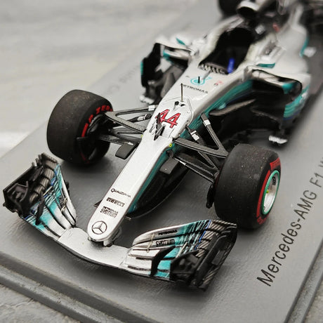 1:43 Mercedes-AMG 2017 F1 W08 #44 Mexican GP Lewis Hamilton F1 model car by Spark - view 11