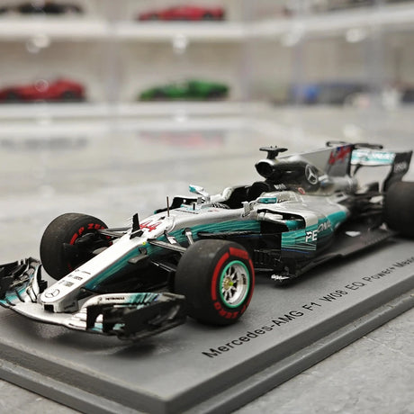 1:43 Mercedes-AMG 2017 F1 W08 #44 Mexican GP Lewis Hamilton F1 model car by Spark - view 3