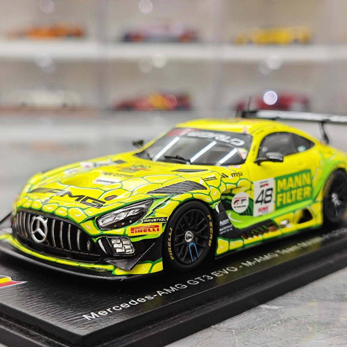 1:43 Mercedes-AMG 2025 GT3 EVO voiture modèle Spa 24h #48 par Spark - vue 3