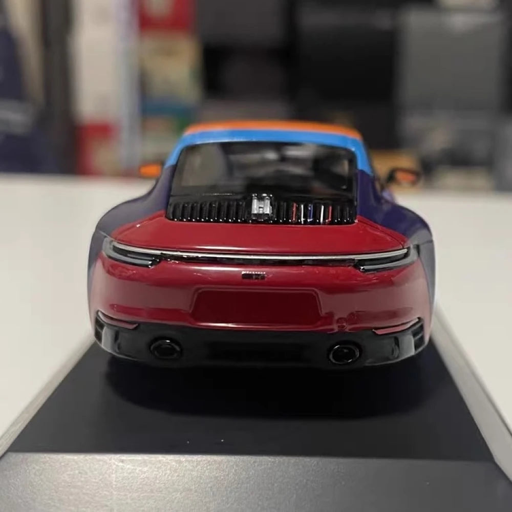 [Spark] 1:43 Porsche 2023 911 992 Carrera GTS - 30 Years Porsche Thailand Edition modellbil harts