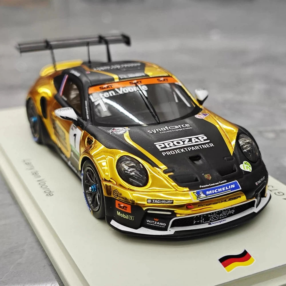 [Spark] 1:43 Porsche 2024 911 992 GT3 #1 - Porsche Carrera Cup モデルカー レジン / Closed Body