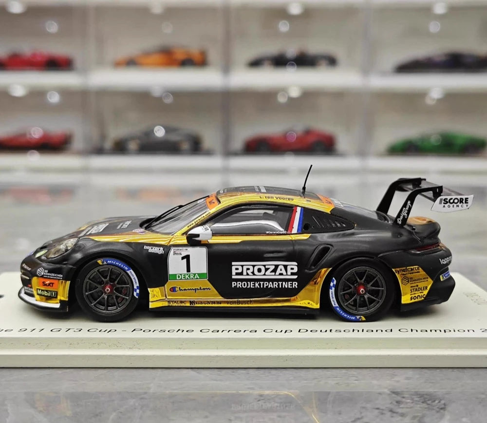 [Spark] 1:43 Porsche 2024 911 992 GT3 #1 - Porsche Carrera Cup voiture miniature Resin / Closed Body
