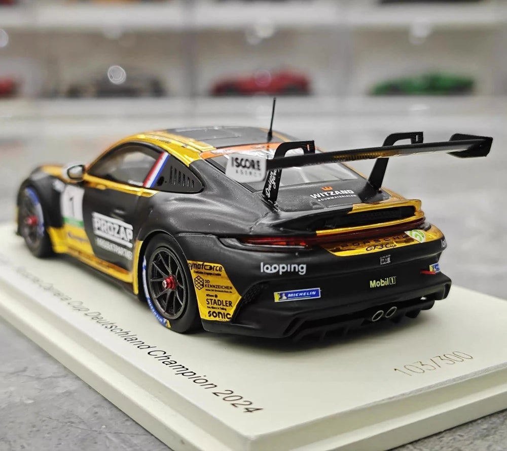 [Spark] 1:43 Porsche 2024 911 992 GT3 #1 - Porsche Carrera Cup モデルカー レジン / Closed Body