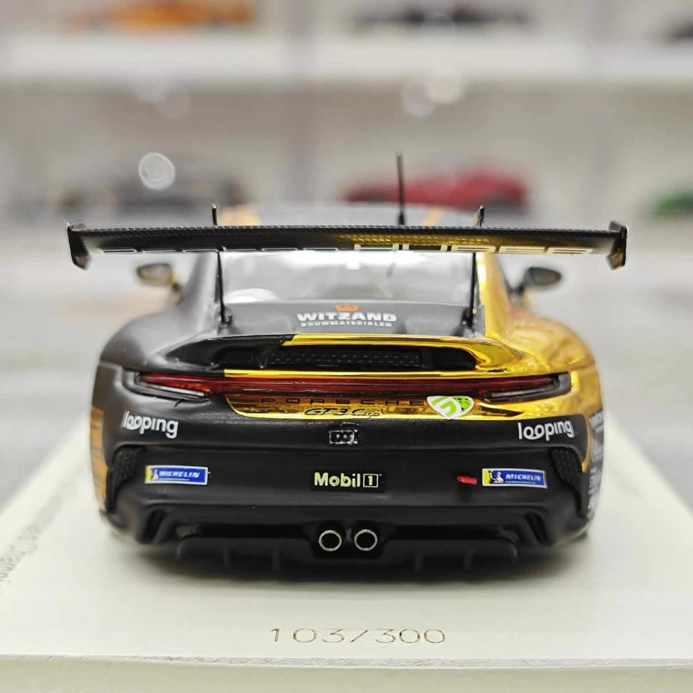 [Spark] 1:43 Porsche 2024 911 992 GT3 #1 - Porsche Carrera Cup voiture miniature Resin / Closed Body