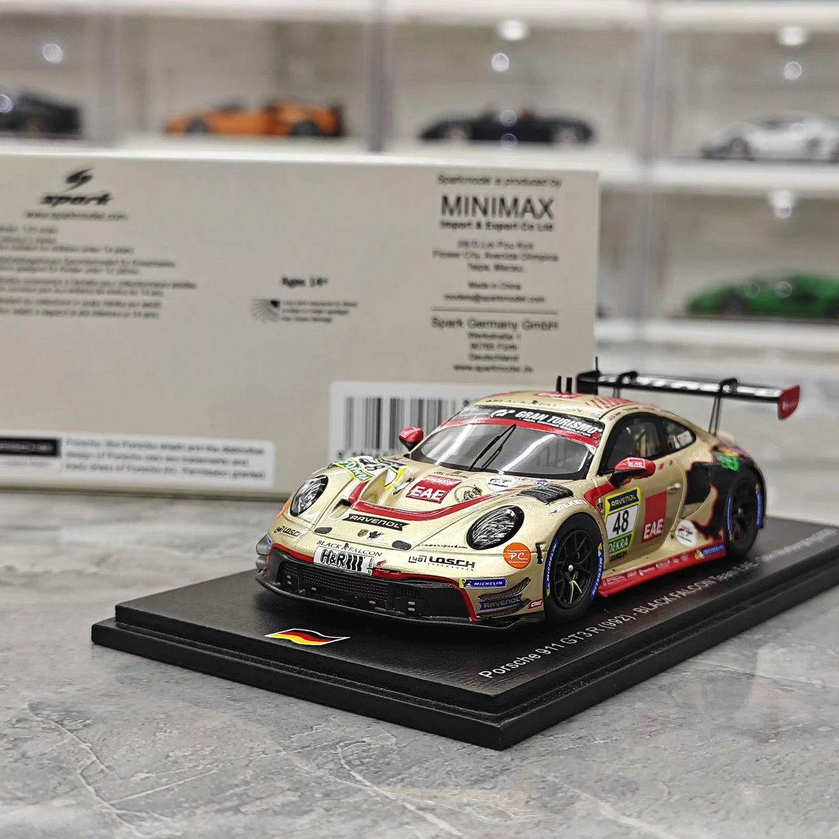 Porsche 2025 911 992 GT3 R Black Falcon Team EAE #48 1:43 24h Nürburgring resin verzamelmodel van Spark - bekijk 13