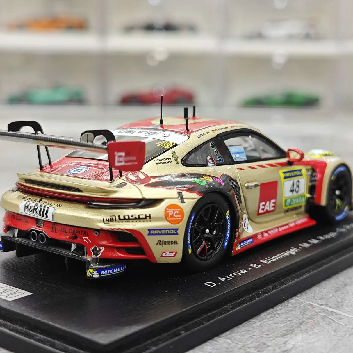 Porsche 2025 911 992 GT3 R Black Falcon Team EAE #48 1:43 24h Nürburgring resin verzamelmodel van Spark - view 8