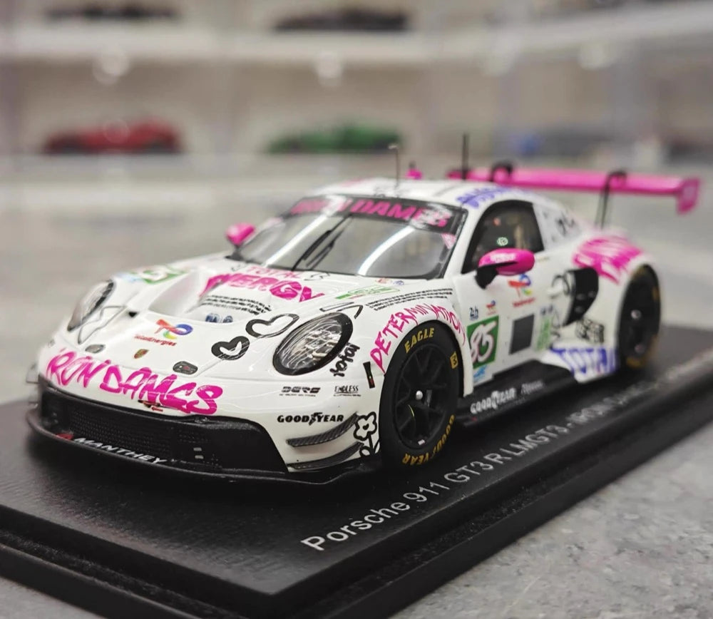 [Spark] 1:43 Porsche 2025 911 992 GT3 R LMGT3 - Iron Dames - Le Mans 24H voiture miniature Resin