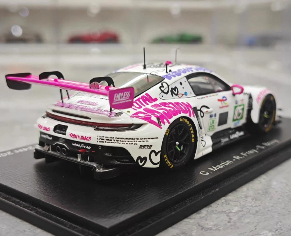 [Spark] 1:43 Porsche 2025 911 992 GT3 R LMGT3 - Iron Dames - Le Mans 24H Model Car Resin