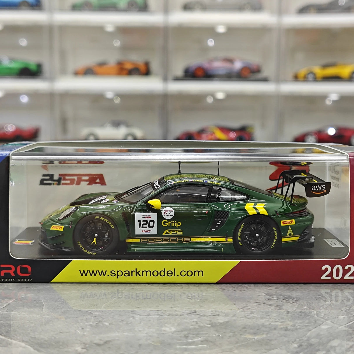 Porsche 2025 911 GT3 R 992 #120 ライト・モータースポーツ 24時間スパ 1:43 レジンコレクティブルモデル - ビュー13
