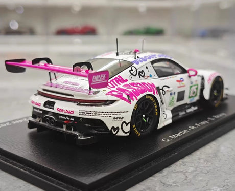 [Spark] 1:43 Porsche 2025 911 Le Mans GT3 R LMGT3 Model Car Resin