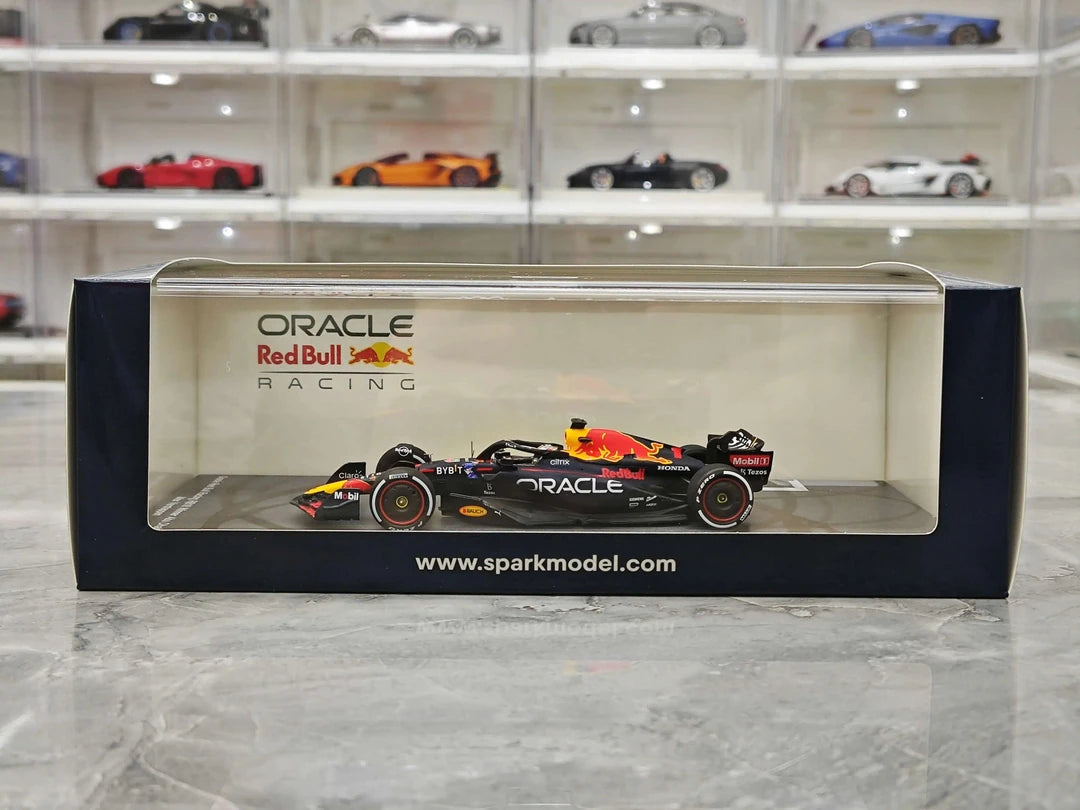 1:43 Red Bull 2022 RB18 #1 Abu Dhabi GP Max Verstappen F1 resin model car by Spark - view 16