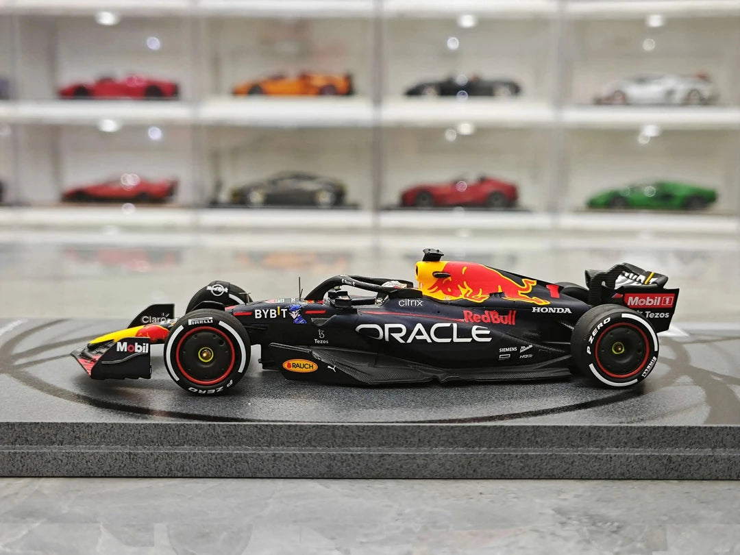 1:43 Red Bull 2022 RB18 #1 Abu Dhabi GP Max Verstappen F1 resin model car by Spark - view 5
