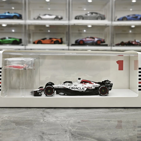 1:43 Red Bull 2025 RB21 #1 japanischer GP Max Verstappen F1 Resin-Modell von Spark – siehe 18
