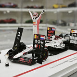 1:43 Red Bull 2025 RB21 #1 GP giapponese Max Verstappen F1 modello in resina di Spark - veduta 3