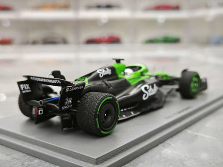 1:43 Sauber 2025 C45 #27 British GP Nico Hulkenberg F1 modelo de resina de Spark - ver 8