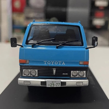 [Spark] 1:43 Toyota 1979 Dyna Truck blå modellbil harts