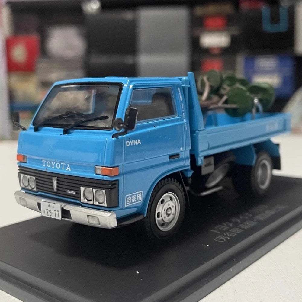 [Spark] 1:43 Toyota 1979 Dyna Truck Blue Model Car Resin