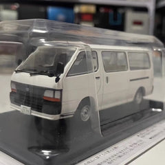 [Spark] 1:43 Toyota 1993 Hiace H100 White Model Car Resin